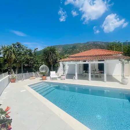 빌라 Poppy's Place Luxury Grizata