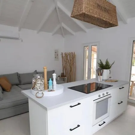 빌라 Poppy's Place Luxury Grizata